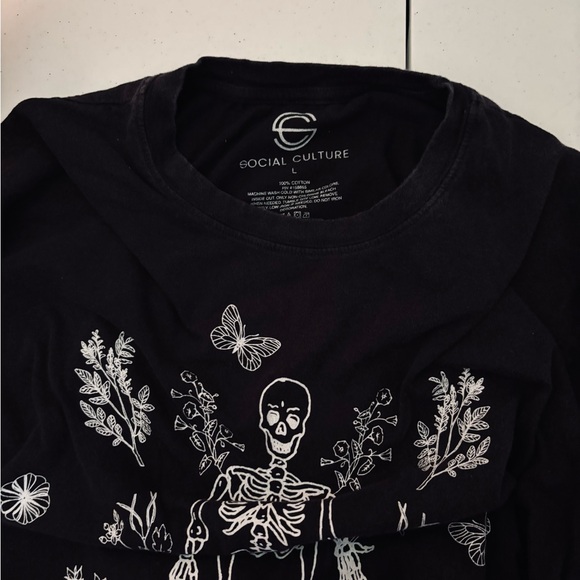 Black Skeleton social culture T shirt womens Large Goth Dark academia Grunge Y2K - Picture 2 of 5